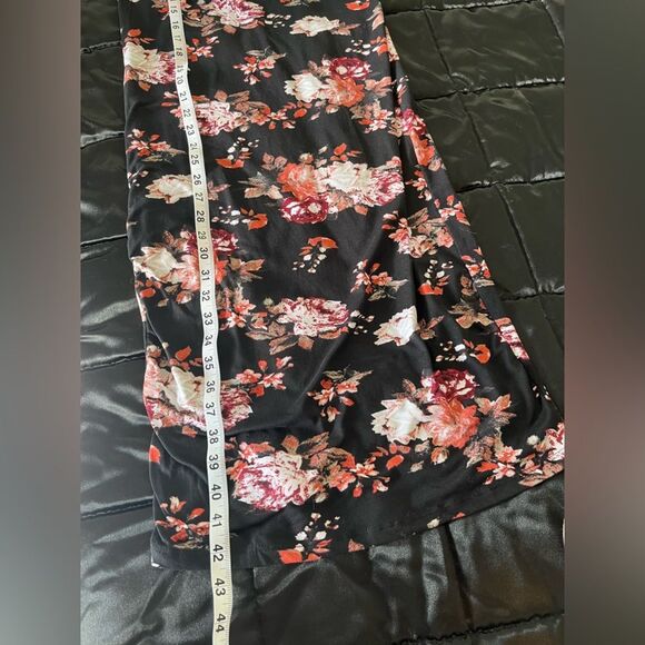 Spark Black Floral Print Midi Form Fitting Sleeveless Dress Size Large - Picture 6 of 7